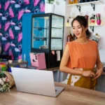 How a Virtual Assistant Saves Time for Small Business Owners